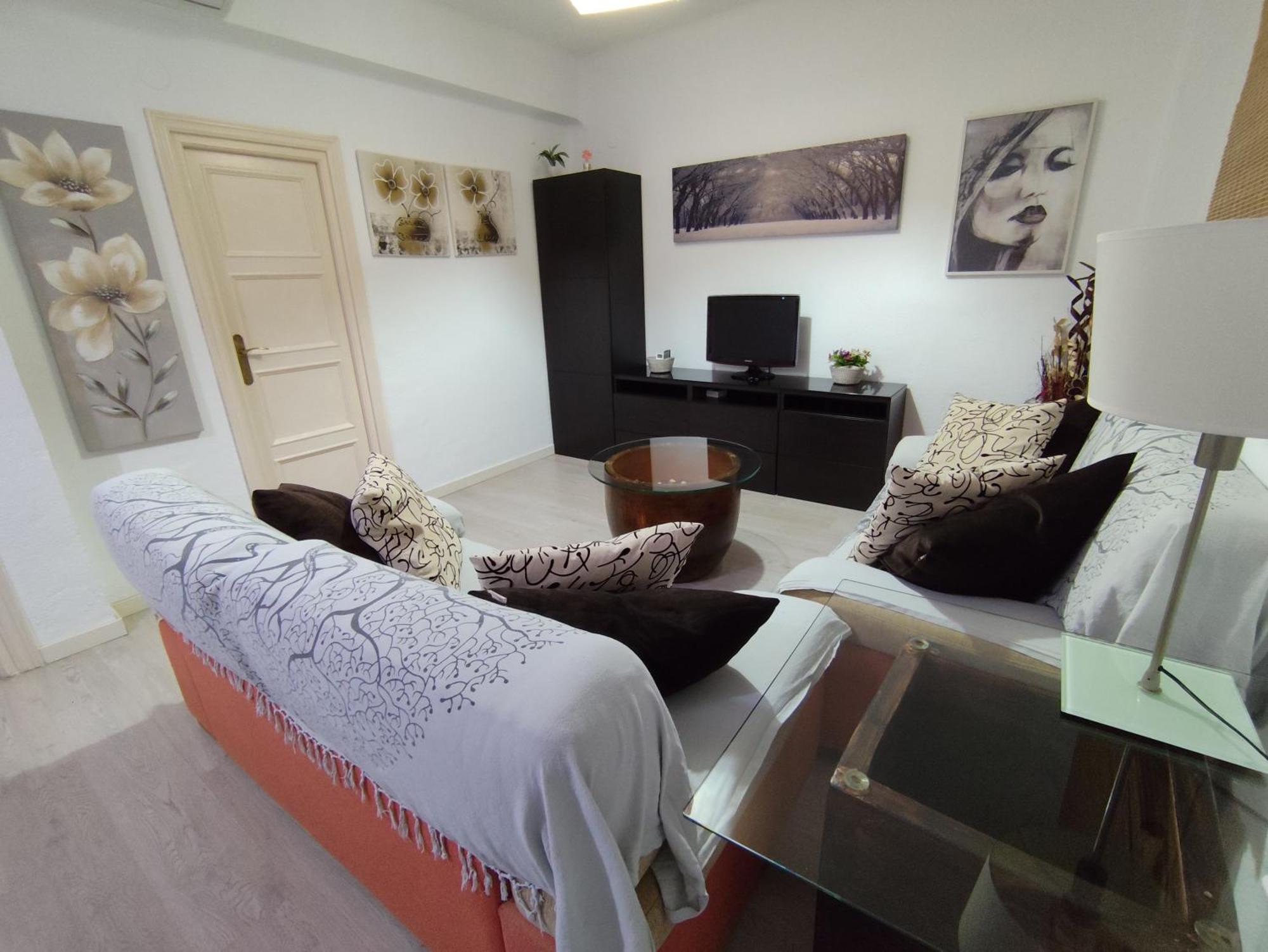 Fabulosa Casa Del Arbol Málaga Eksteriør billede